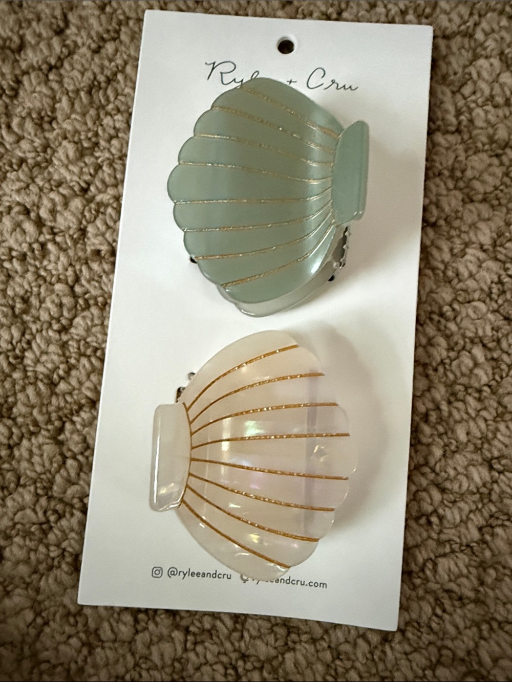 RYLEE + CRU
Shell Clip Set Seafoam, Natural - Picture 2 of 3